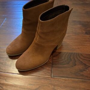 Women’s ankle boots